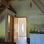 Jjjjjjj *
