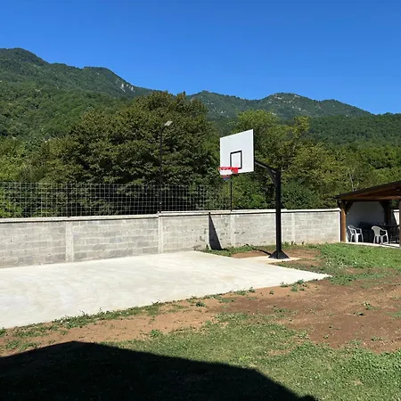 Jjjjjjj Polje-Bijela